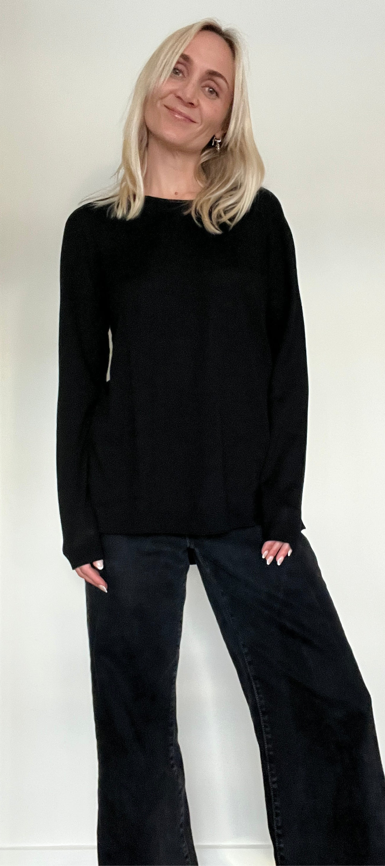 Merino Swing Sweater – Black