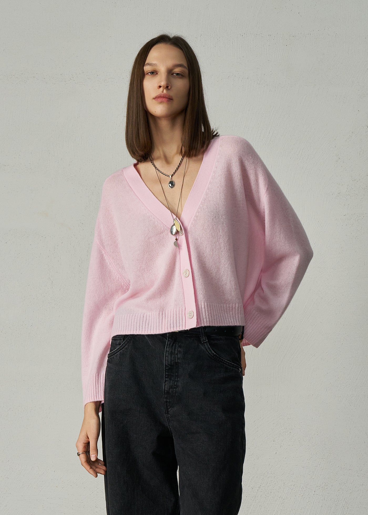 N.2275 Cashmere Featherweight Cardi – Pearl Pink