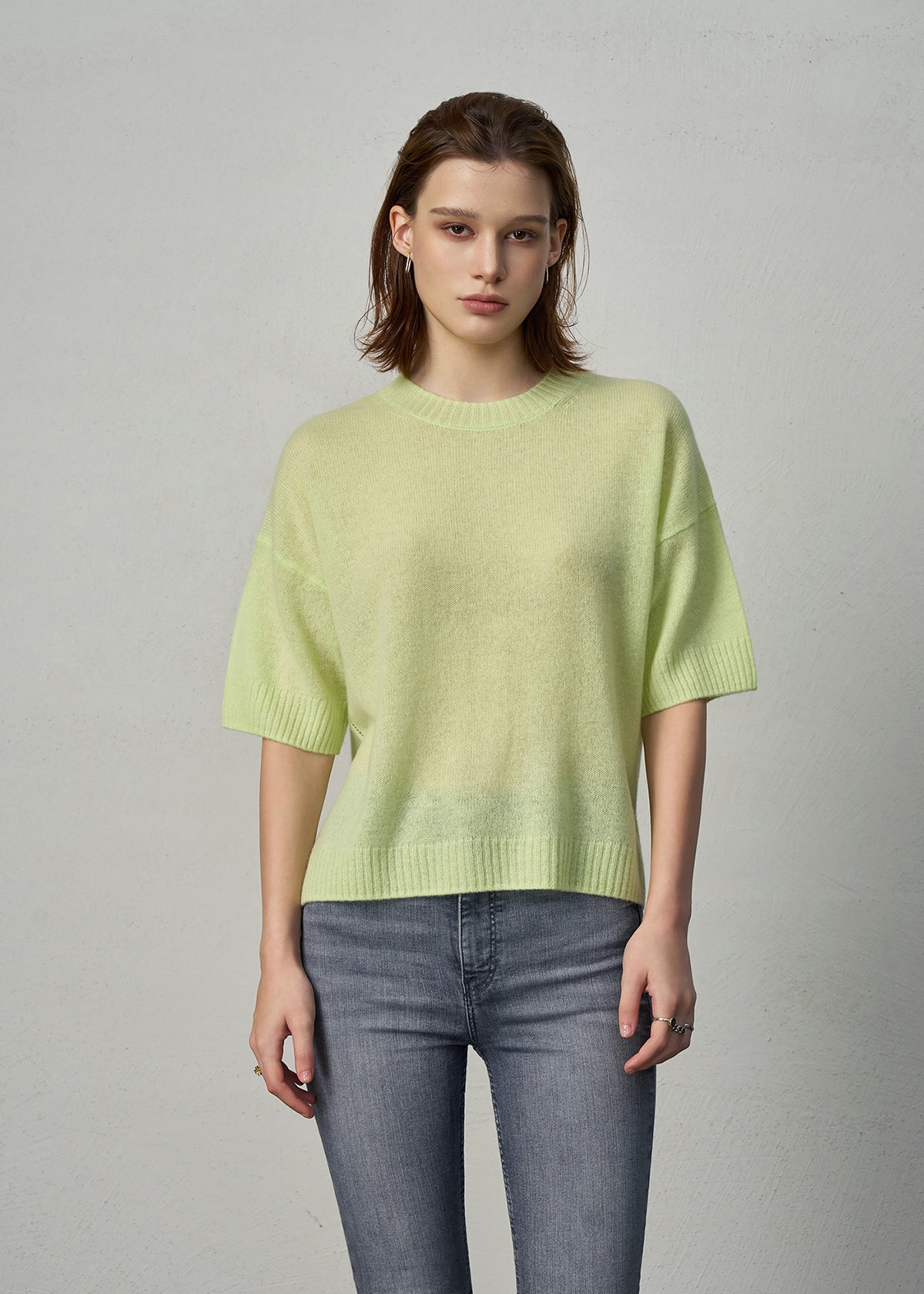 N.2273 Cashmere Featherweight Top – Pistachio