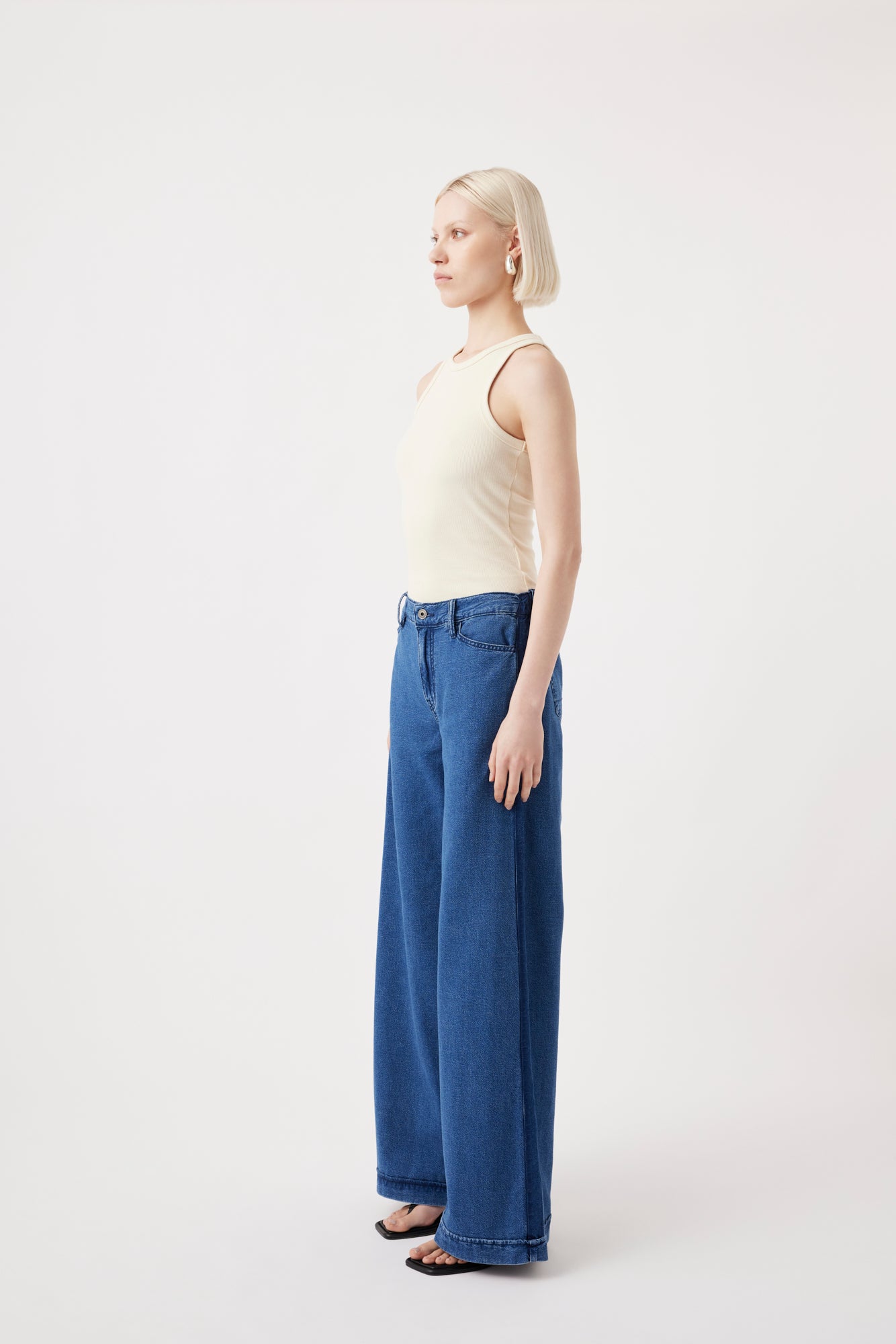 Outland denim Leigh pants image 3