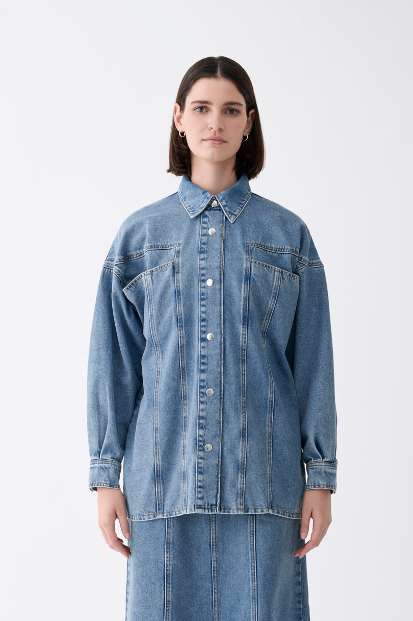 Outland Denim Erica long sleeve shirt in Heirloom – front on