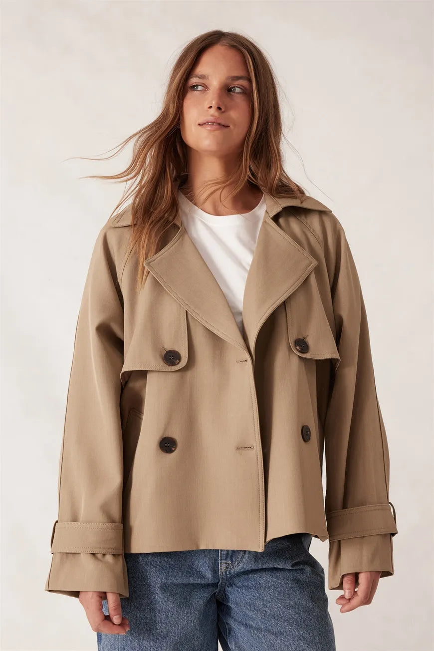Ceres life short trench in summer taupe