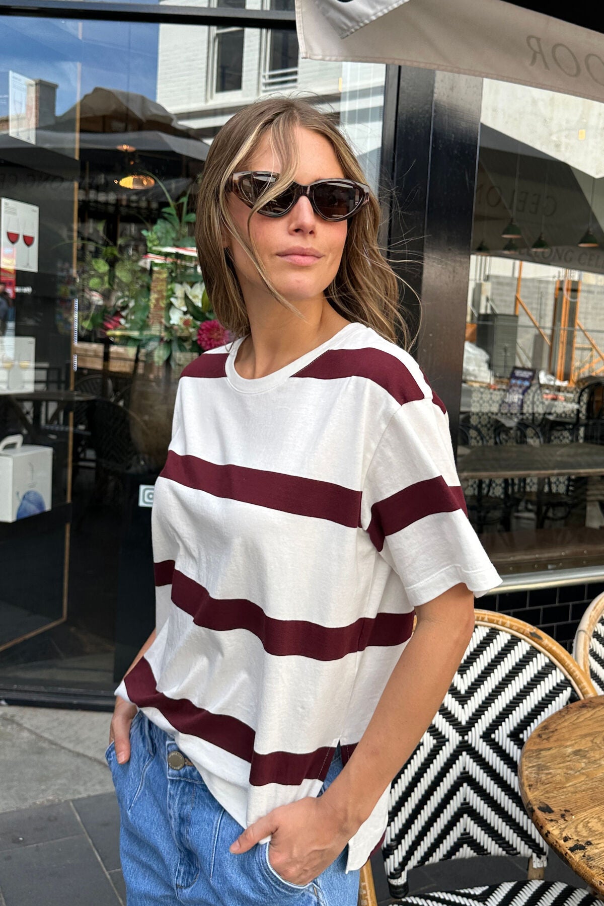 Stevie Slouchy Tee – vanilla/burgundy stripe