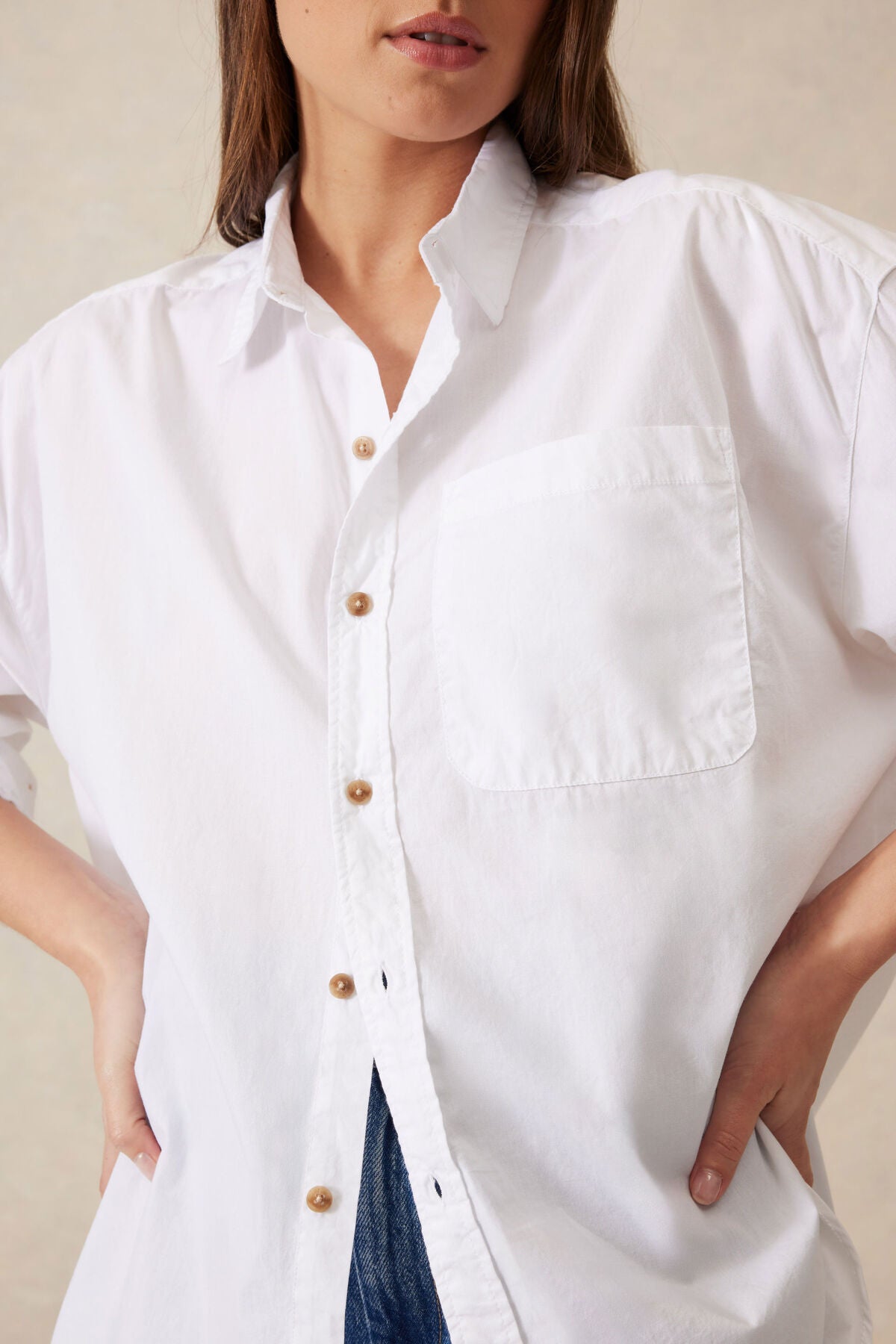 Ceres Life Peta oversized shirt in white close up
