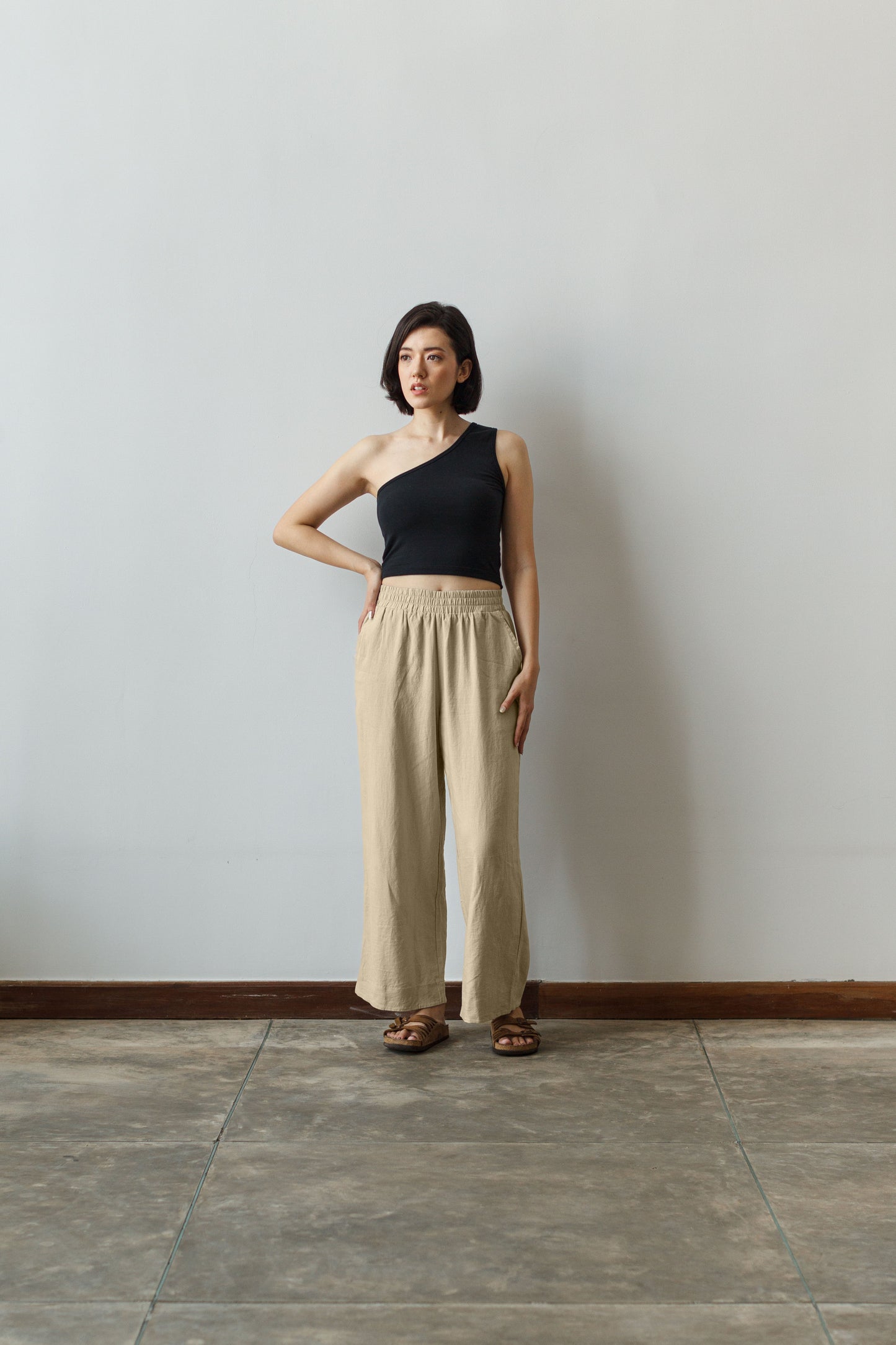 Dorsu wide leg linen pants in stone