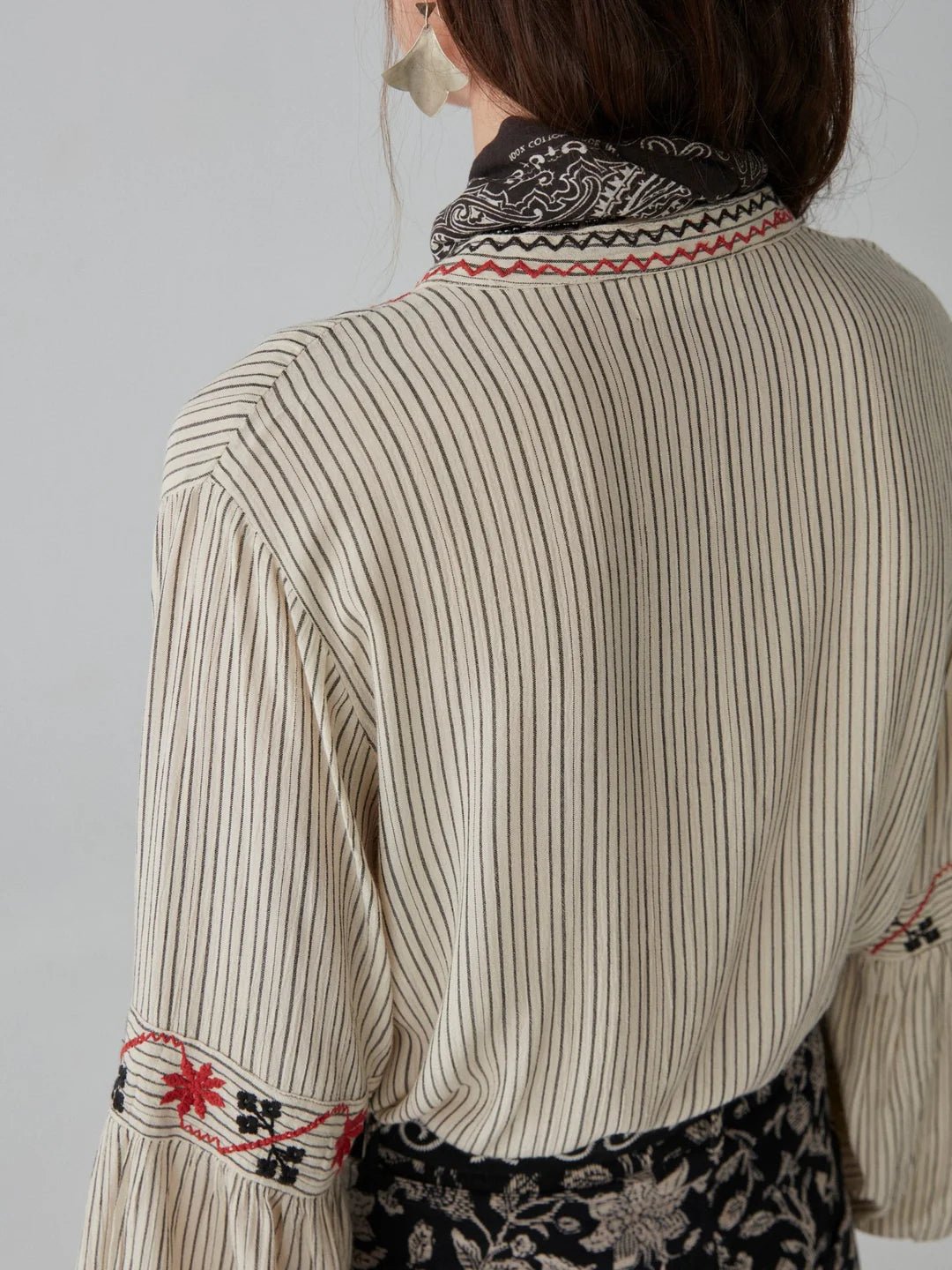 Maison Hotel Tina Blouse in stripes back close up