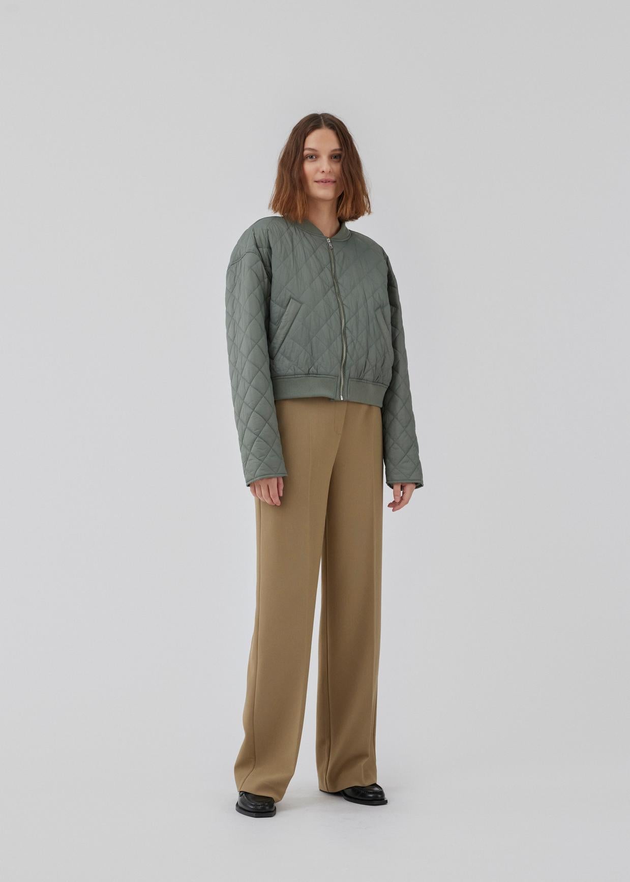 Modstrom Hank MD Jacket – Soft Moss on model front shot 2