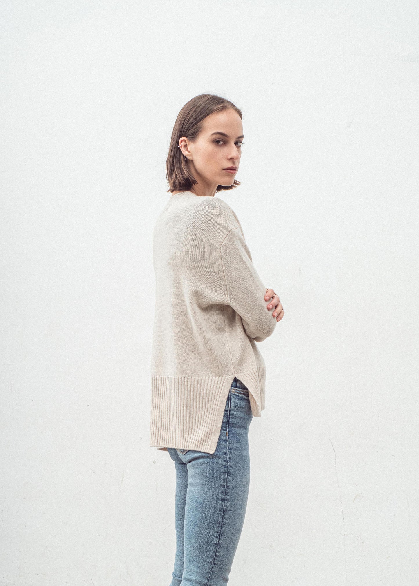 Aleger v-neck sweater shell side on