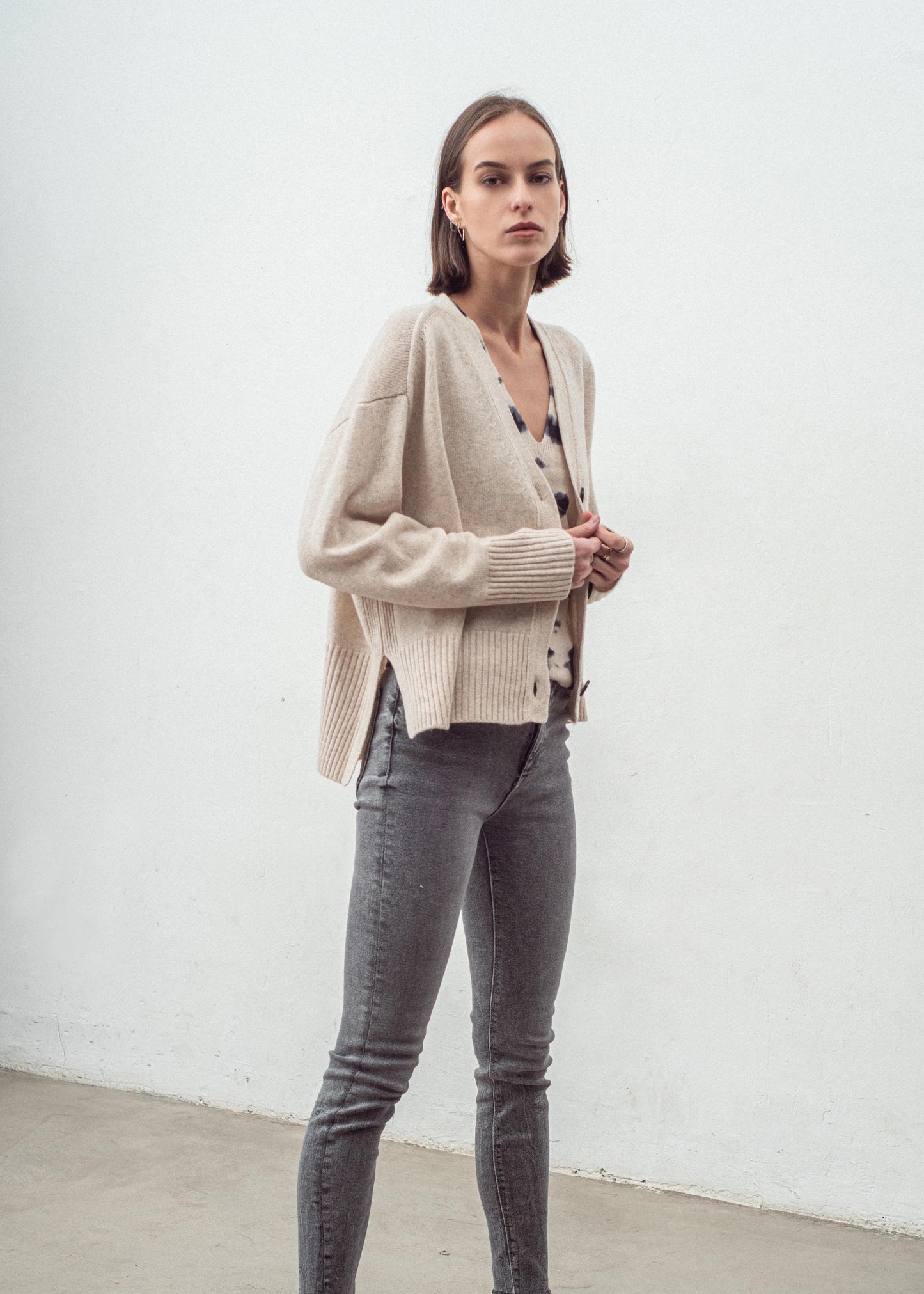 aleger cashmere blend oversized cardi in shell side on 2