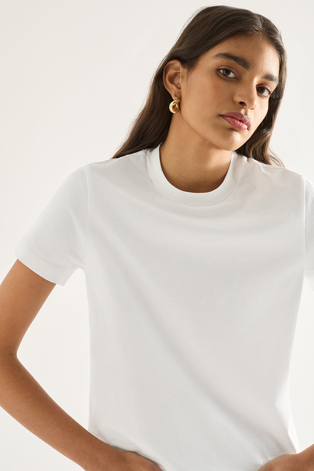 Outland Denim Good baby tee in white image 3