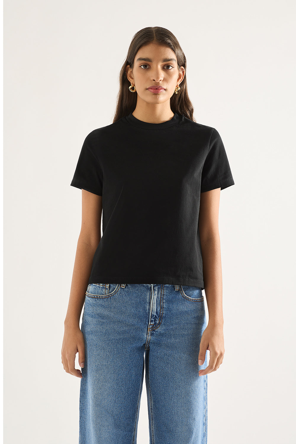 Outland Denim Good baby tee in black