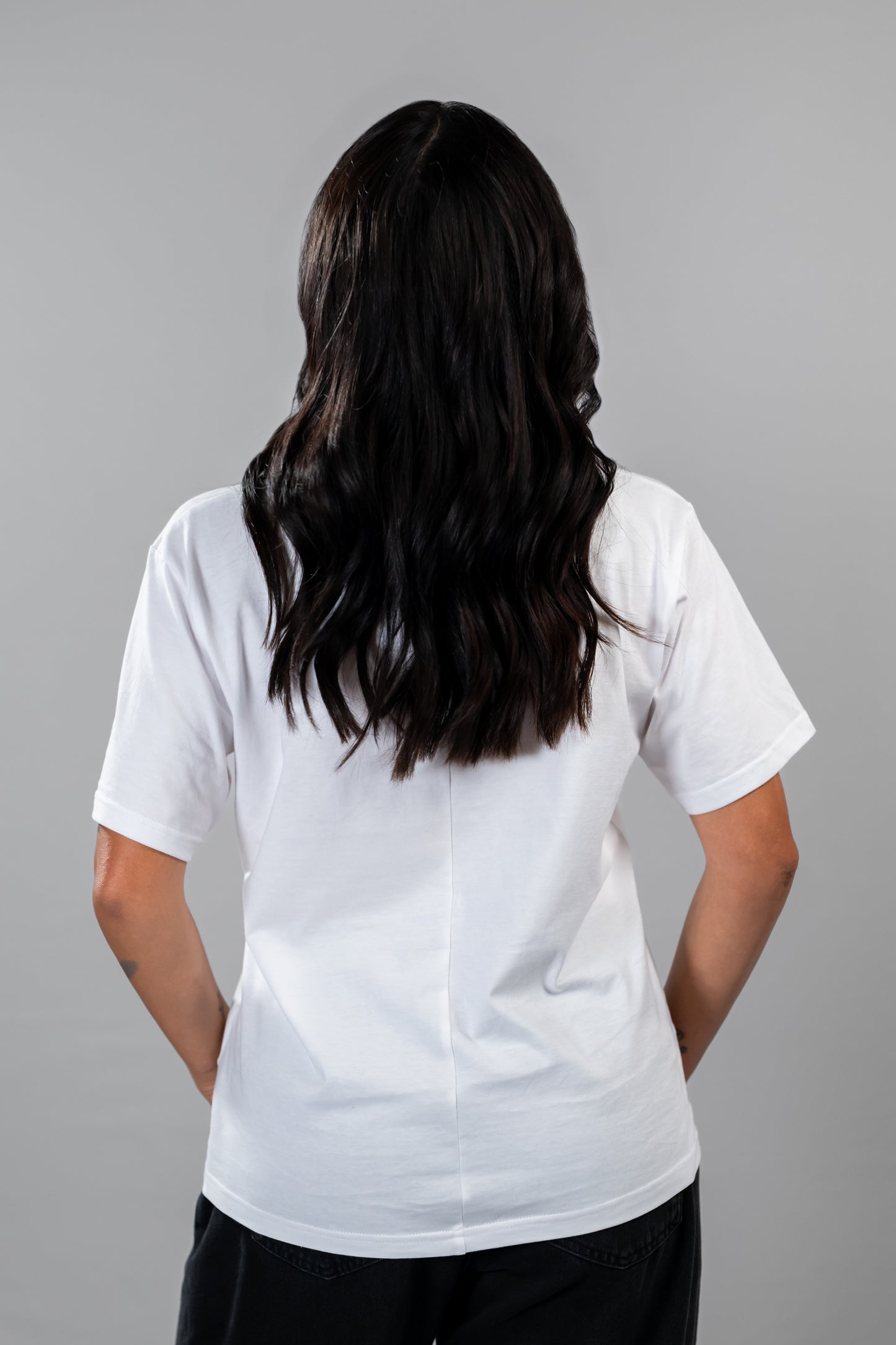 Nina Daisy classic white cotton tee – free spirit back shot