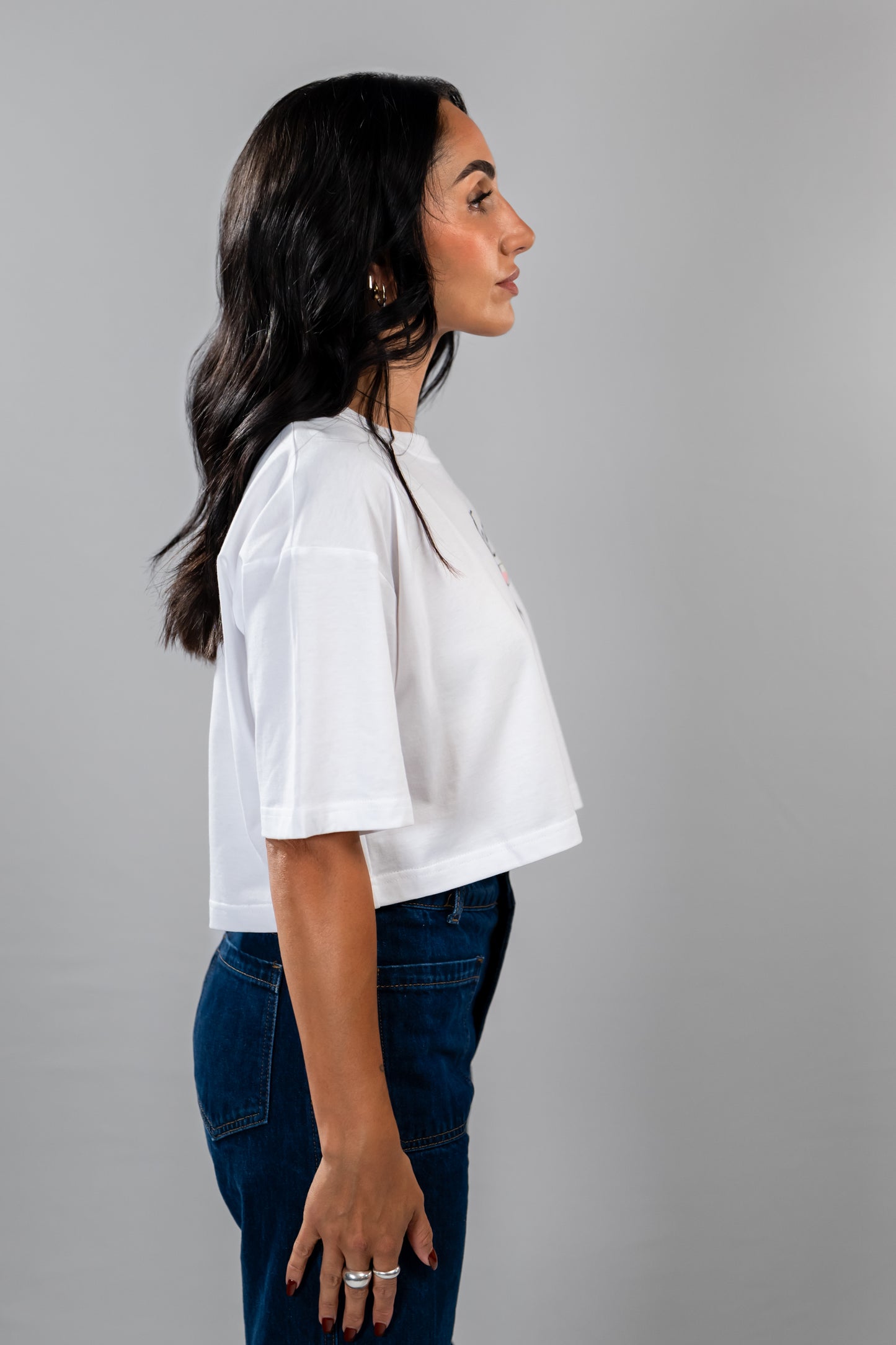 Nina Daisy women's white t-shirt crop side angle