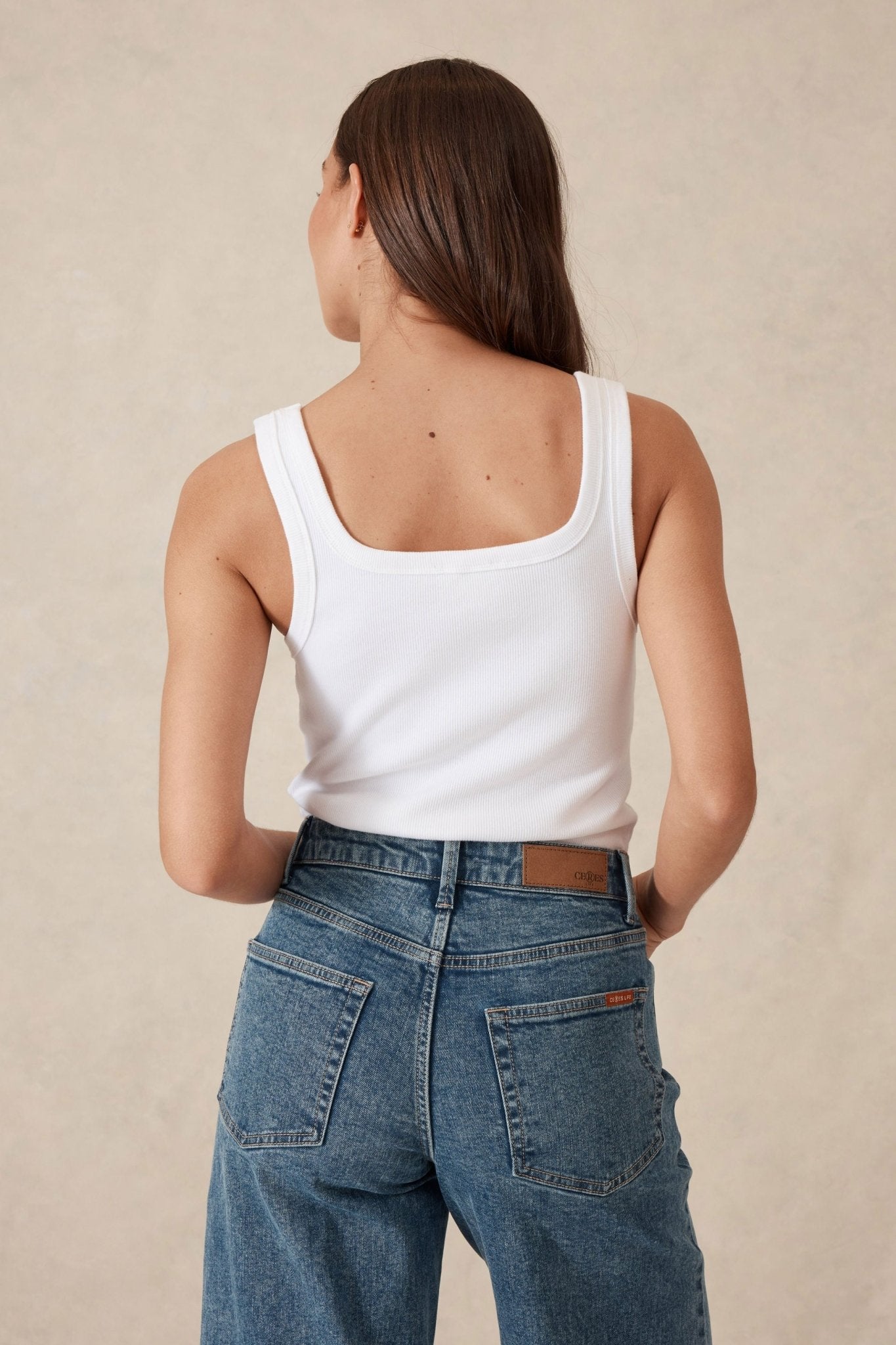 Zaeli Contour Rib Square Neck Tank – white