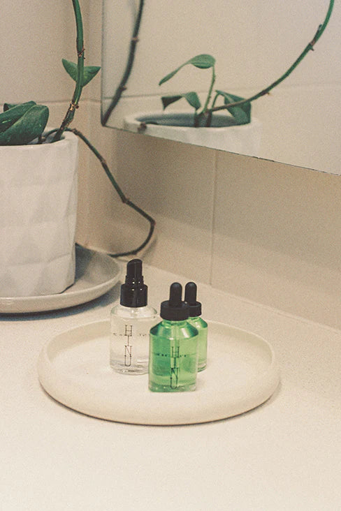 Hinu essential duo on tray