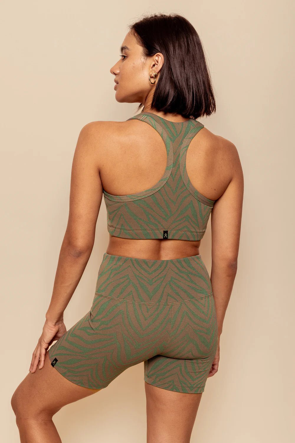 DK Active levitate crop top back shot image 2