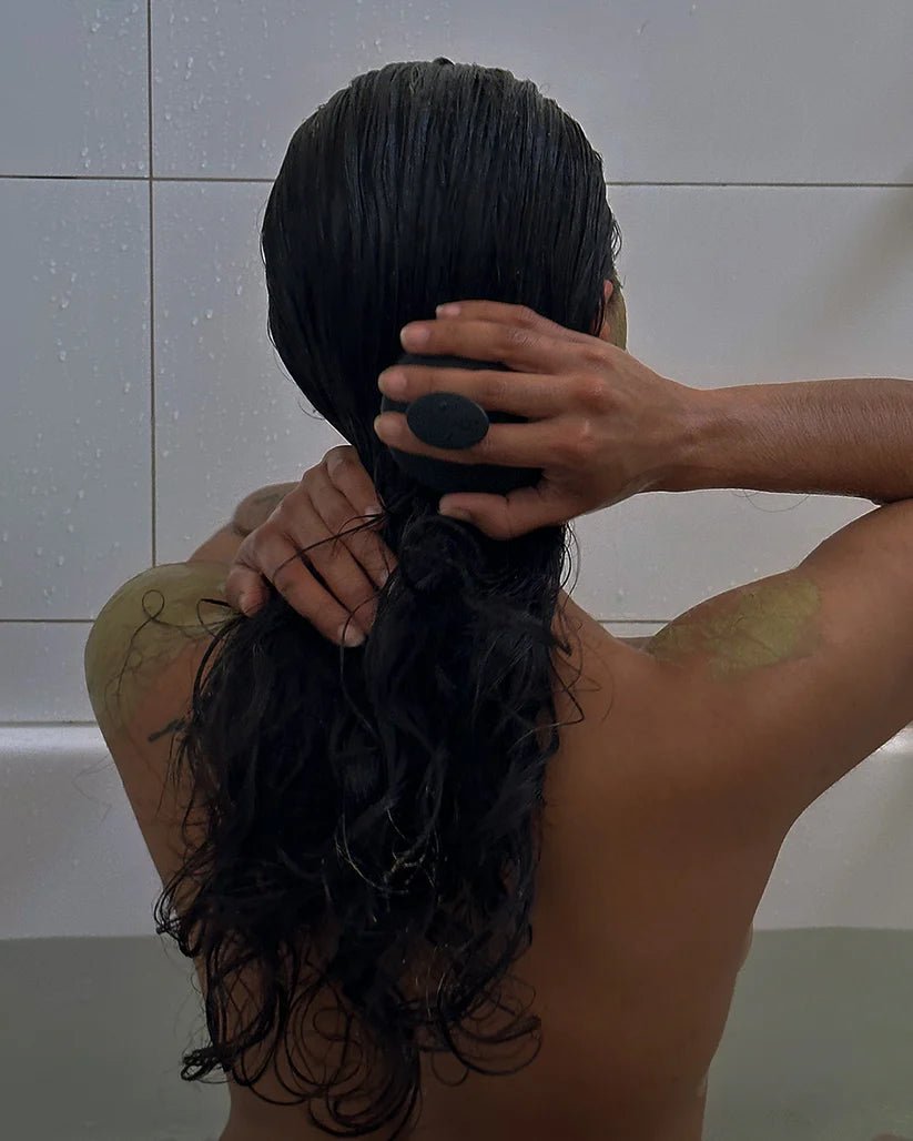 Hinu scalp massager in shower 2 duo