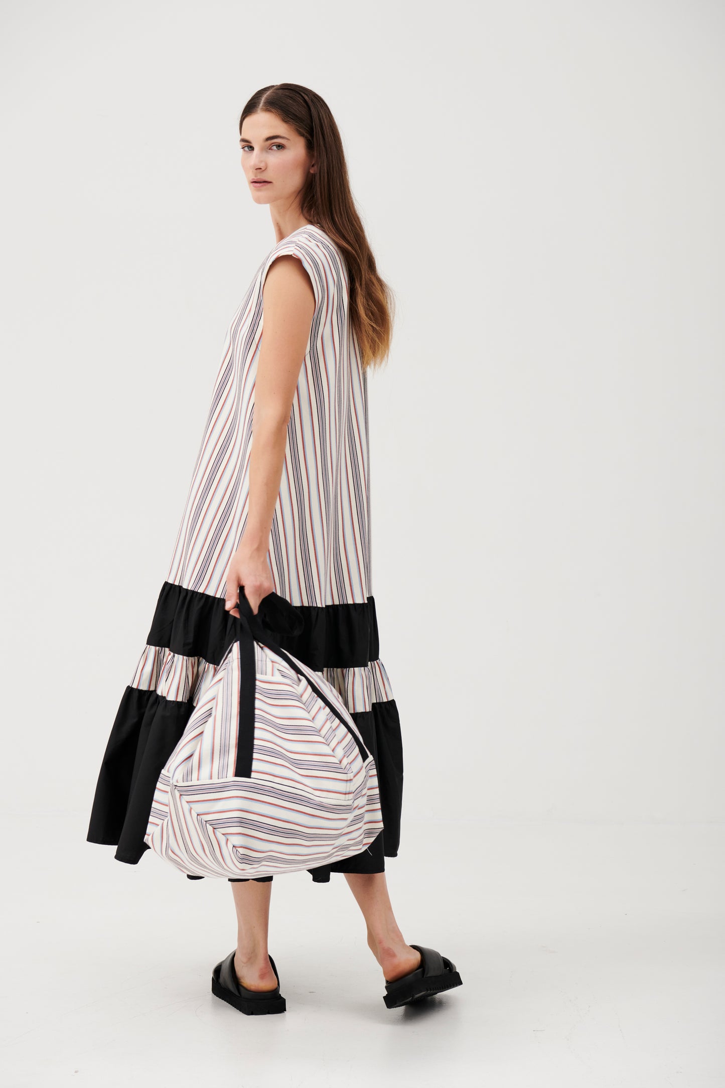 Cuspi stripe tote bag with model shot 3