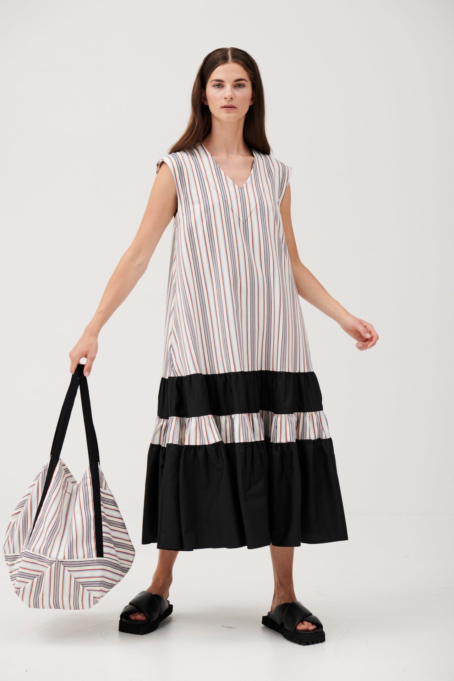 Cuspi stripe tote bag with model shot 2