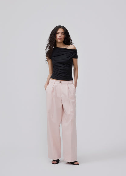 Modström Tore md pants in peach whip 1