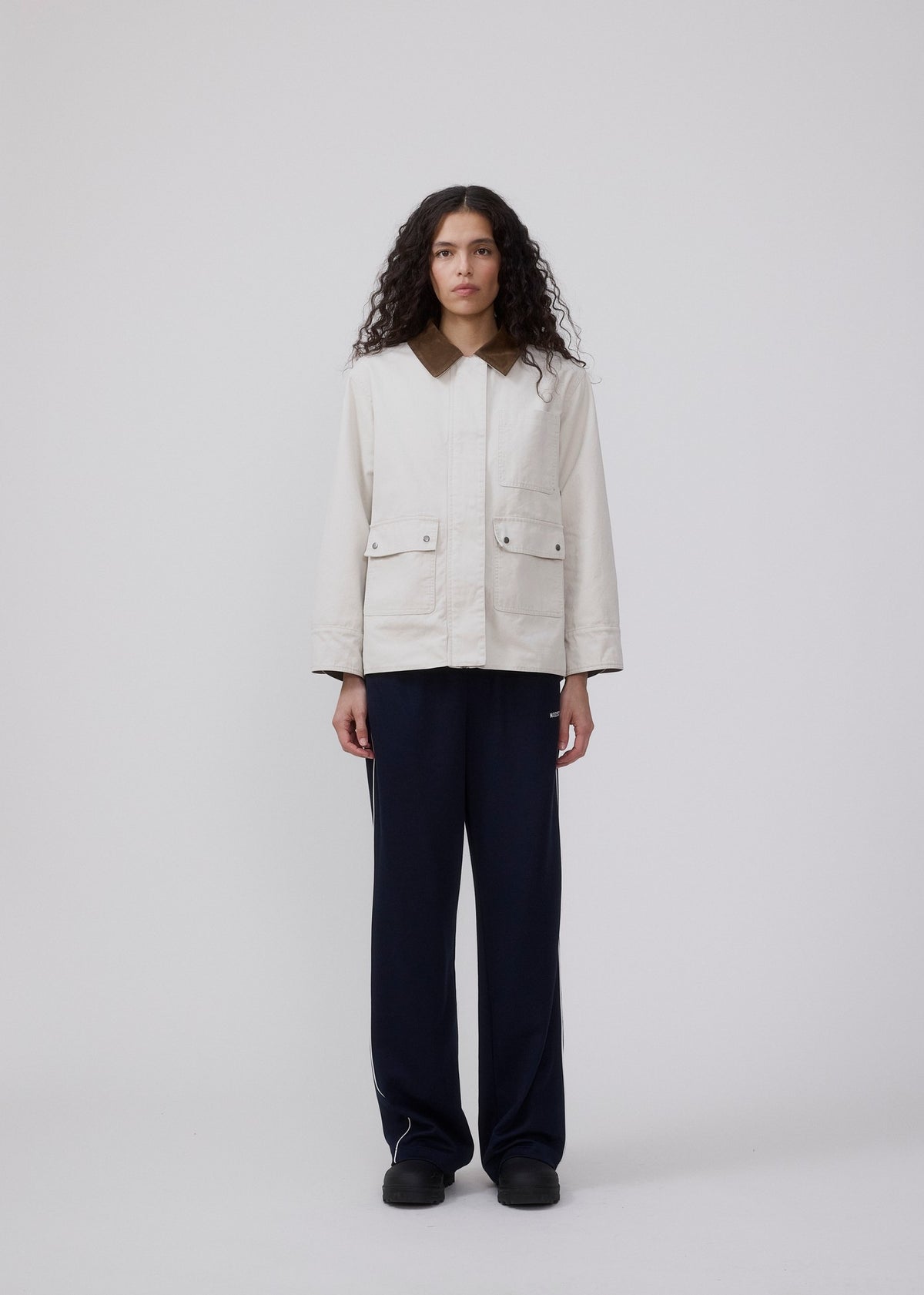 Modstrom Ursula md Jacket in Moonbeam studio shot