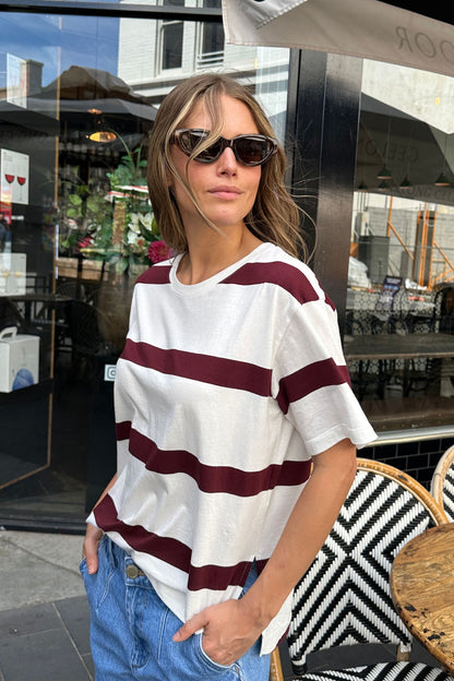 Stevie Slouchy Tee – vanilla/burgundy stripe