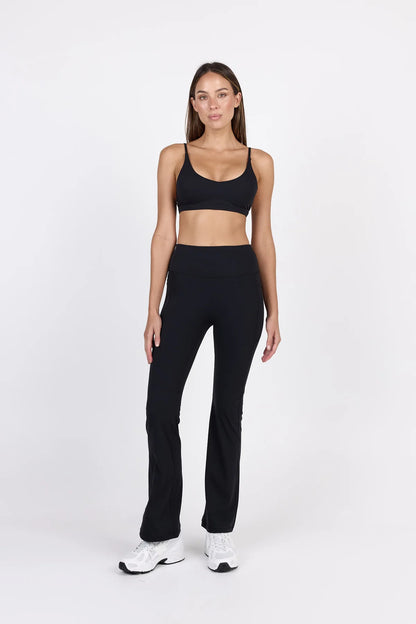 Core Comfort Elevate Flare Pant – Black