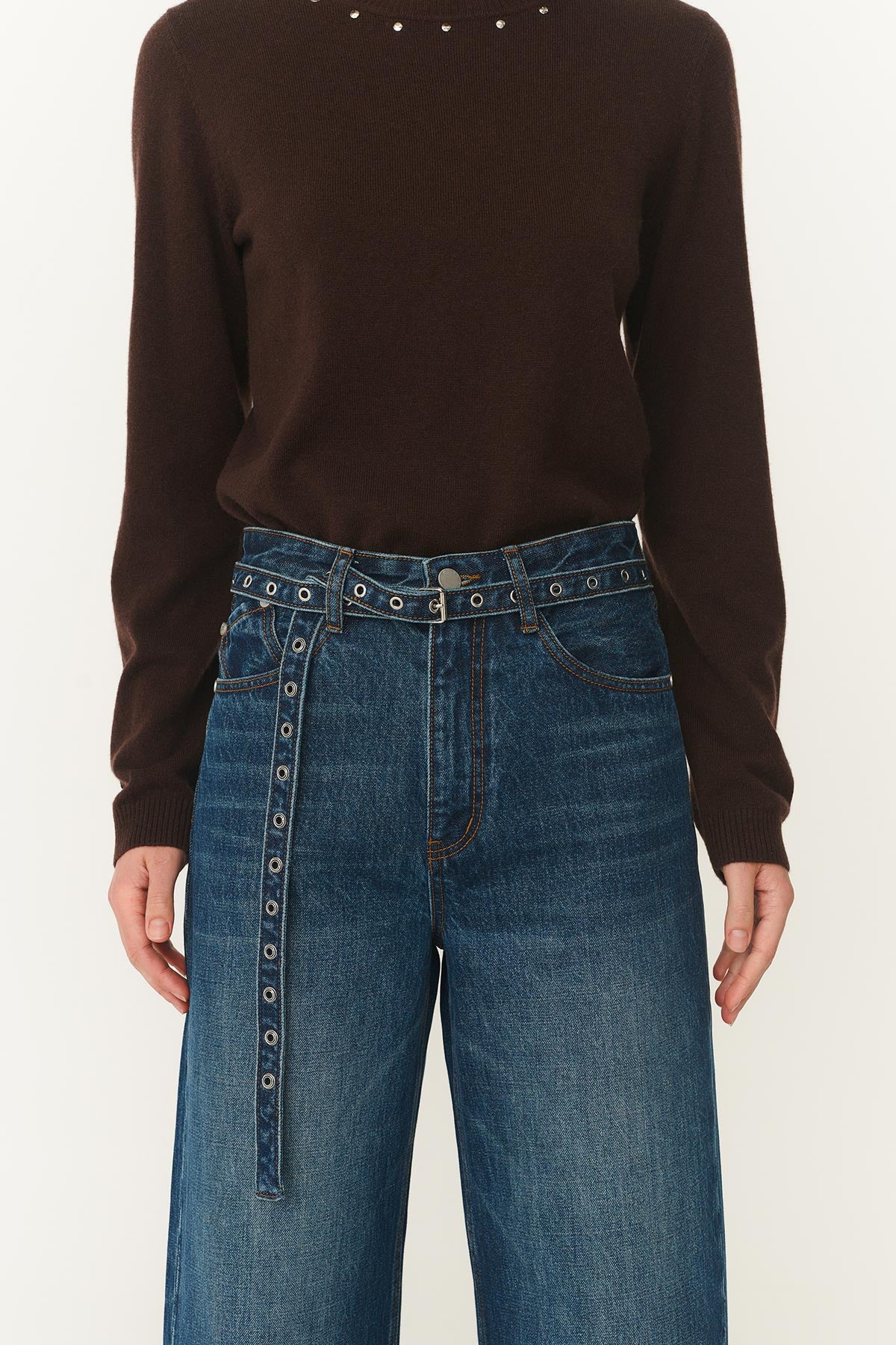 Rowie heritage barrel leg jeans in classic indigo close up 
