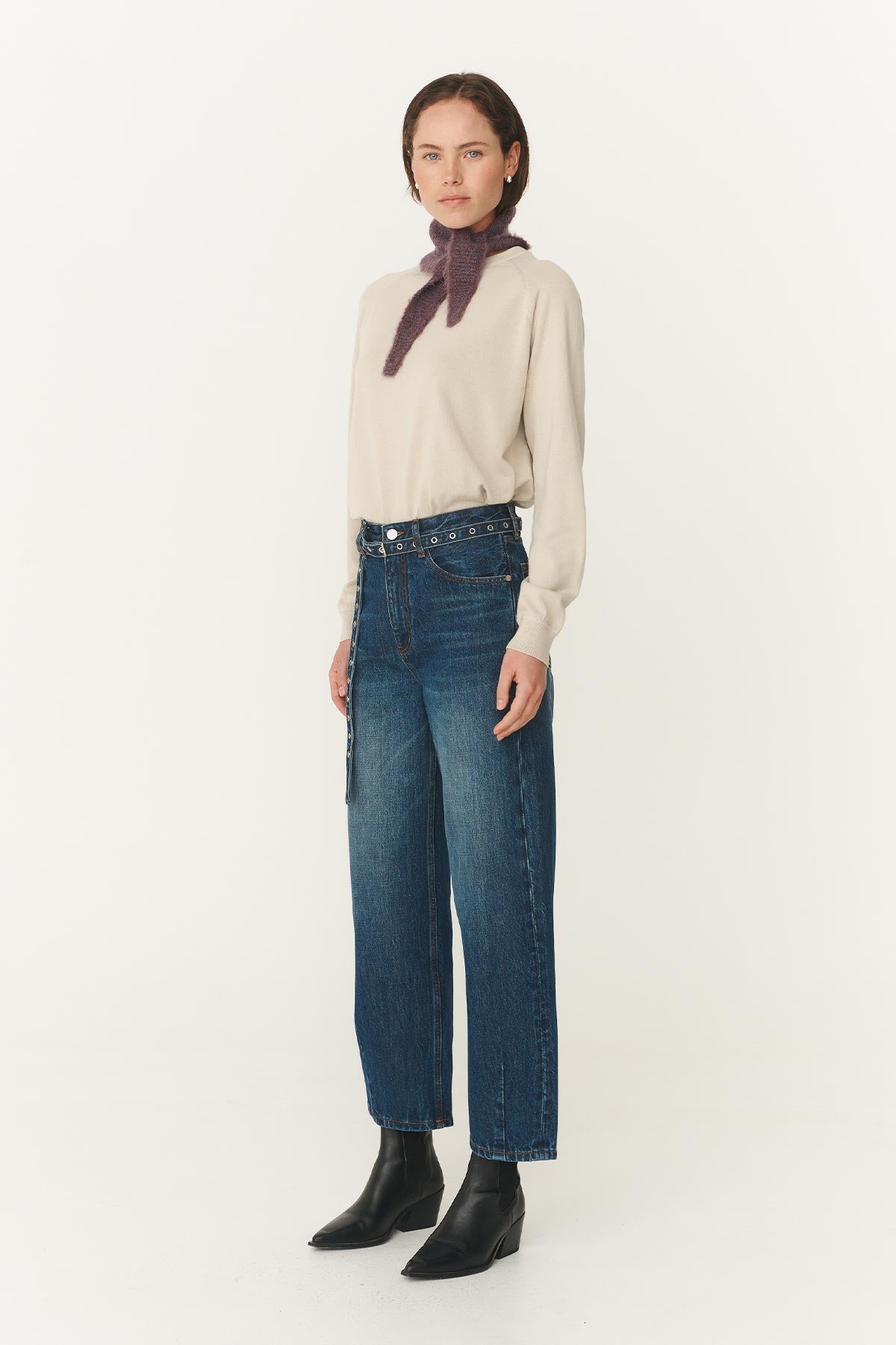 Rowie heritage barrel leg jeans in classic indigo side on