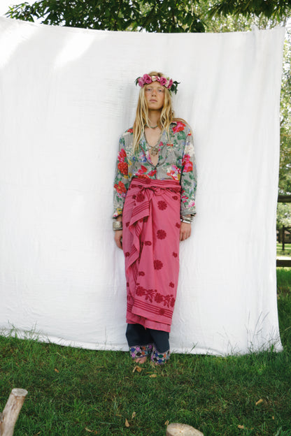 Maison Hotel Piti Shirt in Hulton Soul Noir campaign shot 2