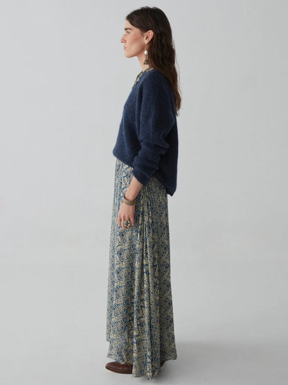 Maison Hotel Ines skirt side on