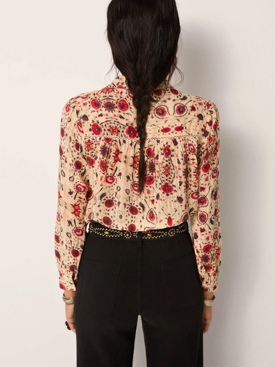 Maison Hotel Amrit Blouse coquillage 6