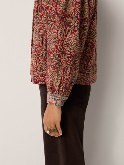 Maison Hotel Olivia Jacket in Johnny Walker close up of cuff