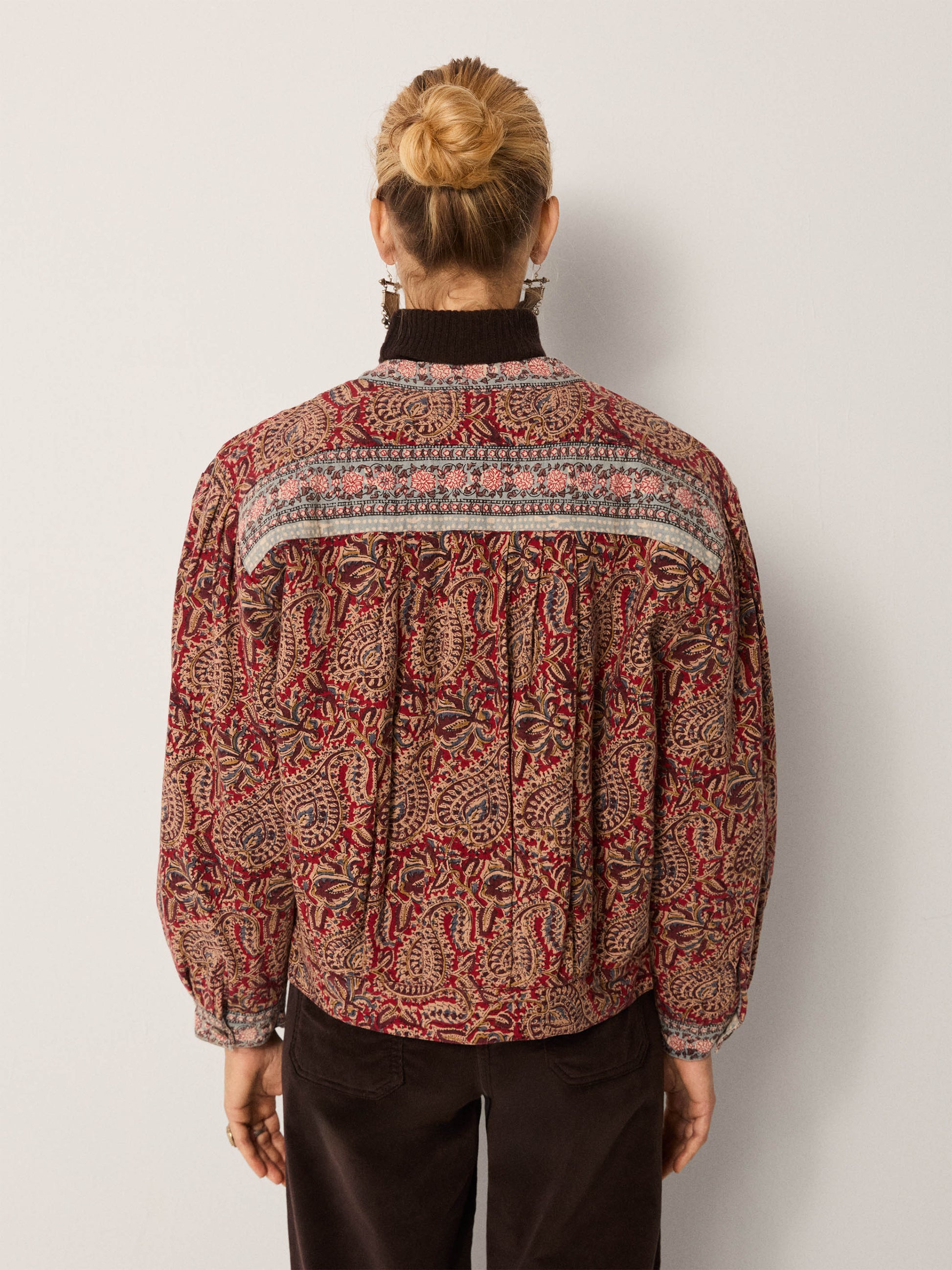 Maison Hotel Olivia Jacket in Johnny Walker back shot