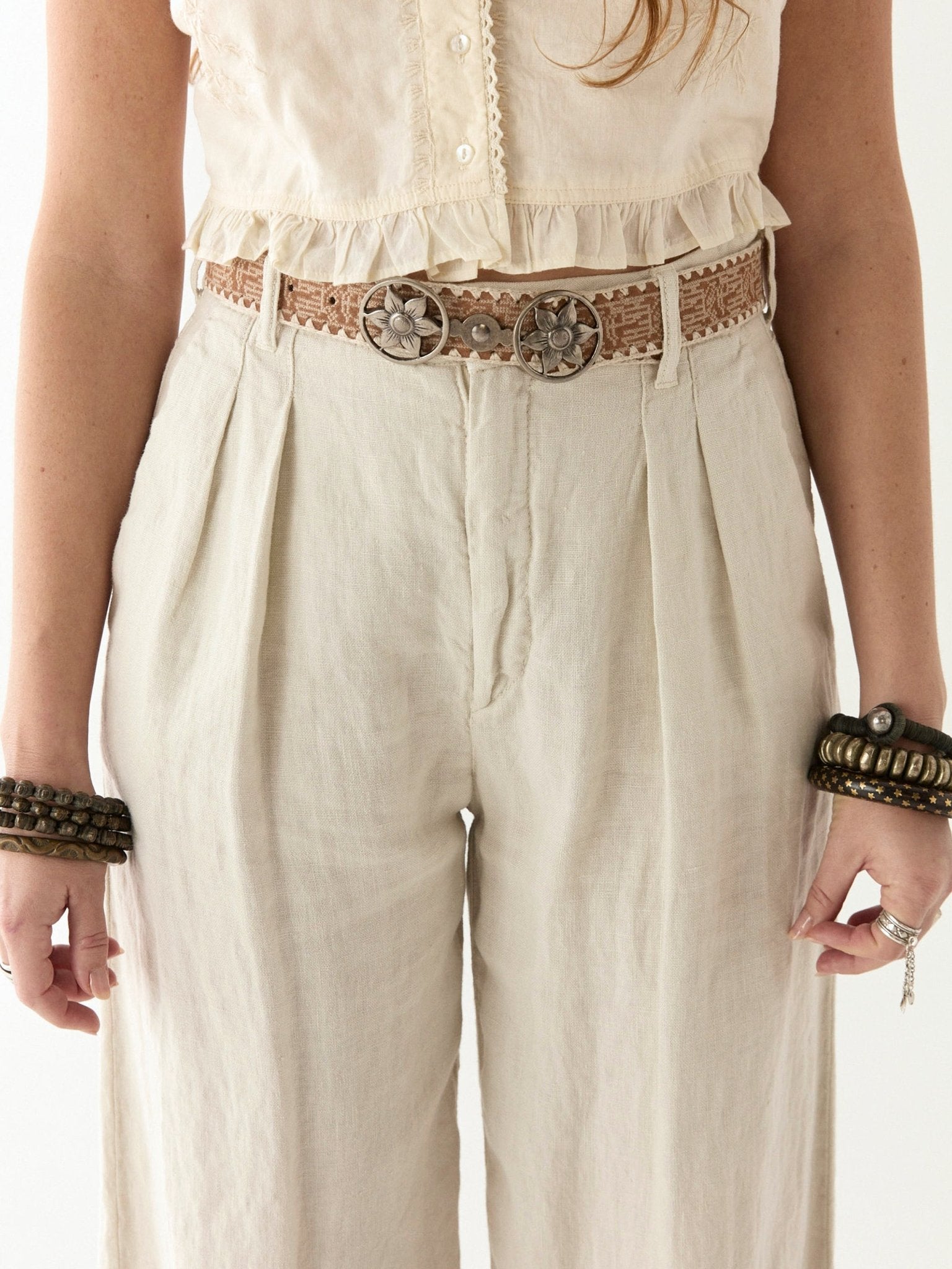 Maison Hotel Marisa Pant in off white close up