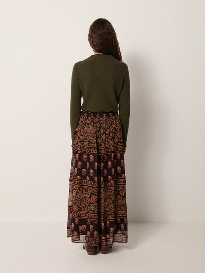 Maison Hotel Orazio skirt back shot