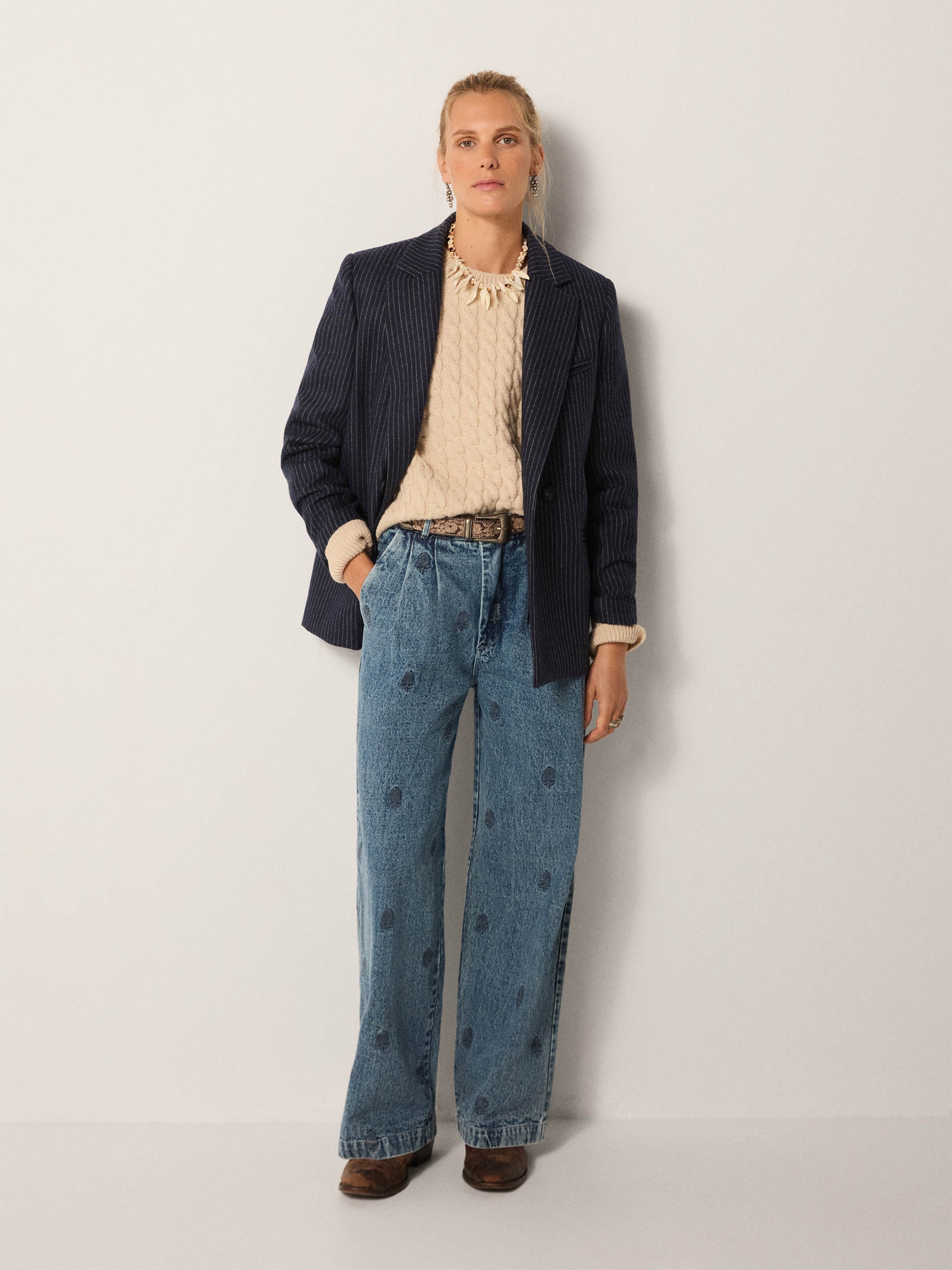 Maison Hotel Paco Pants in Hamptons blue 4