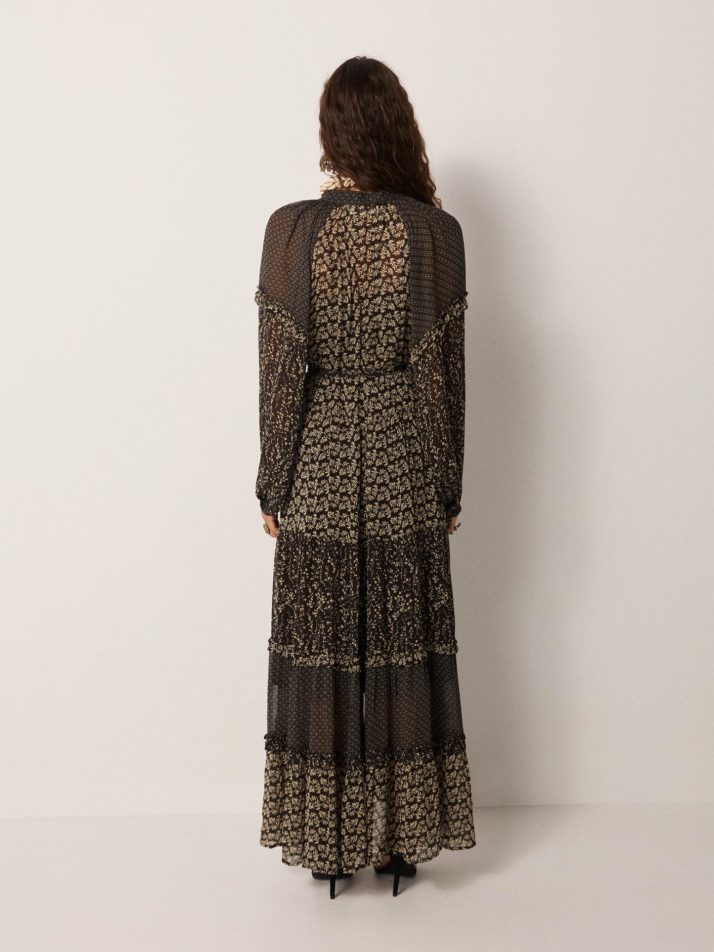 Maison Hotel Eulalia dress payes back shot