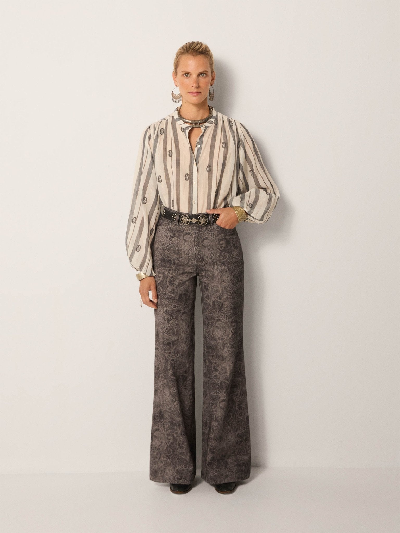 Maison Hotel Perla Blouse Ivory Paisley 3