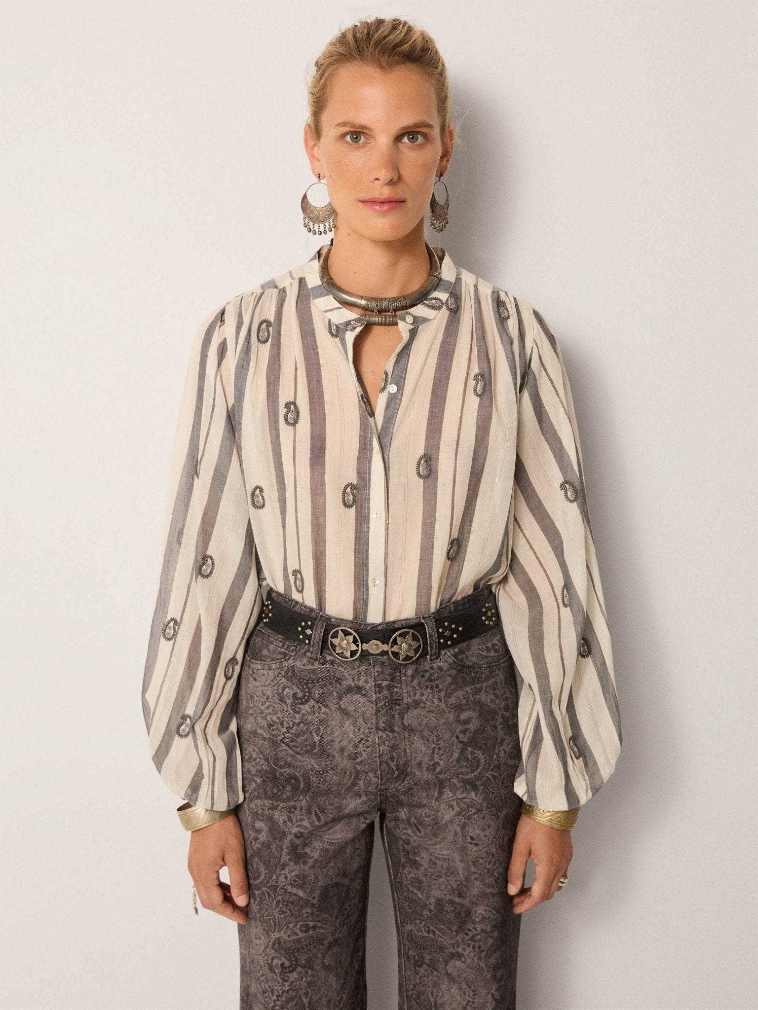 Maison Hotel Perla Blouse Ivory Paisley 1