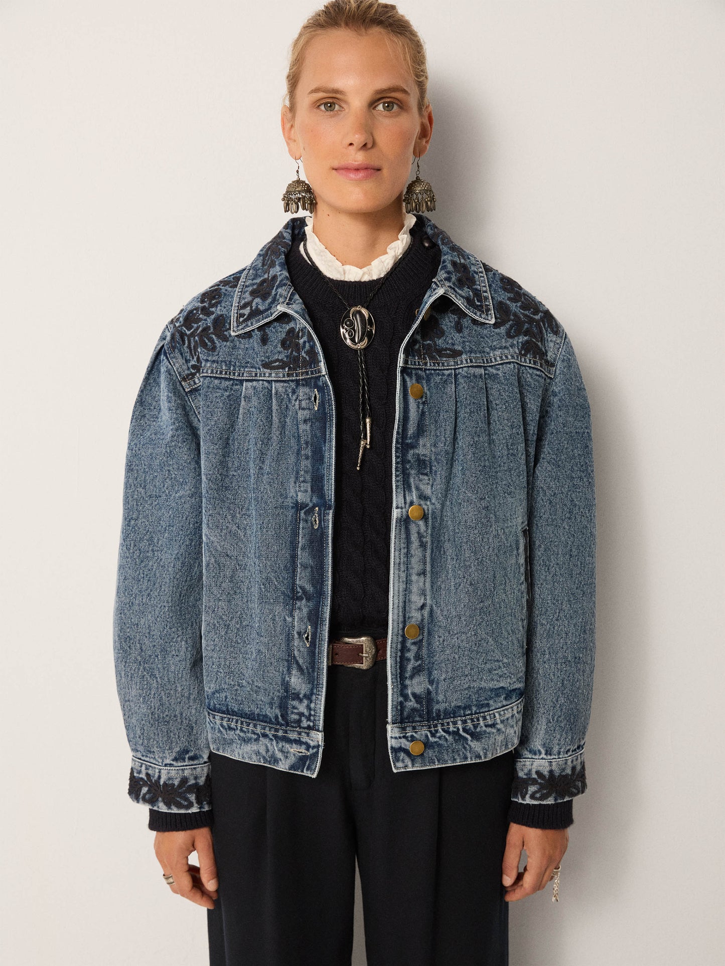 Maison Hotel Wesley Jacket in western blue 3