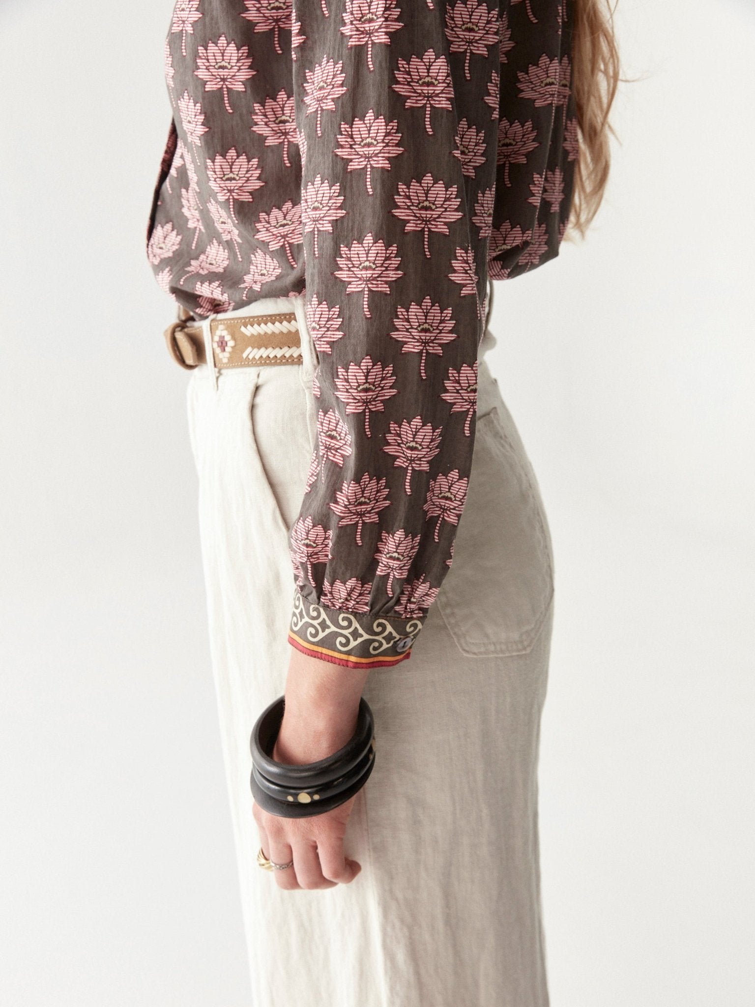 Maison Hotel Cohen Blouse – Lotus Mondrian on model close up cuff