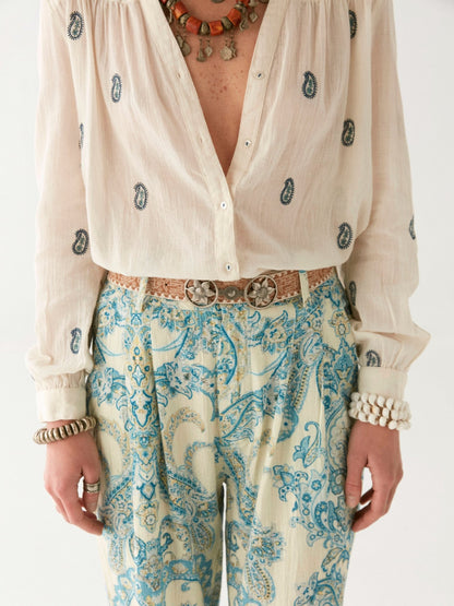 Maison Hotel Dylan Blouse in ivory close up