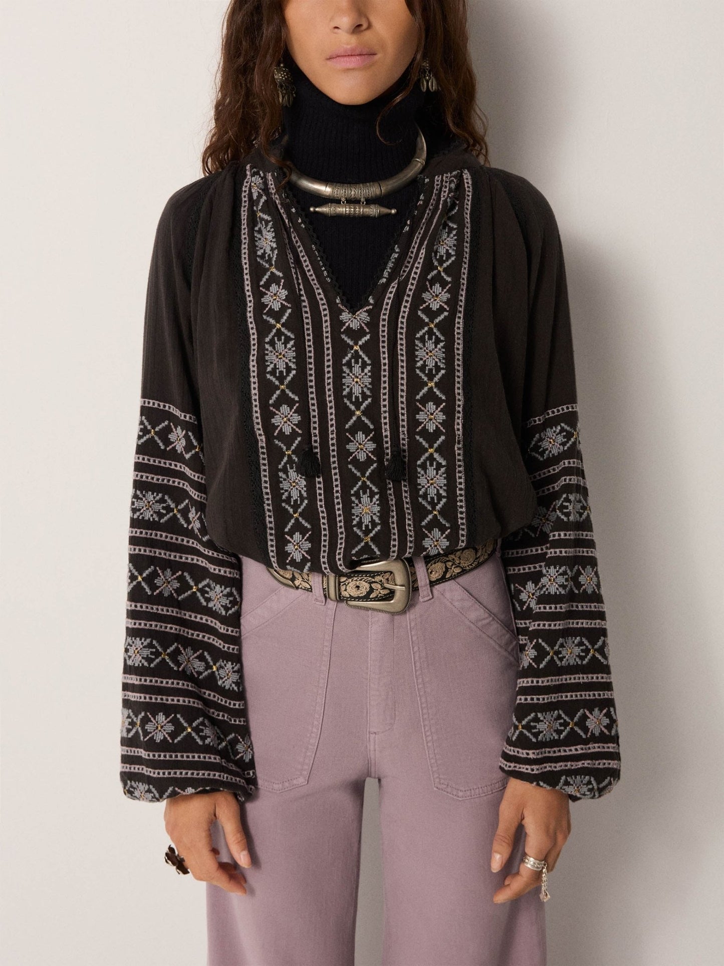 Maison Hotel Virginia Blouse in dusty Blue 2