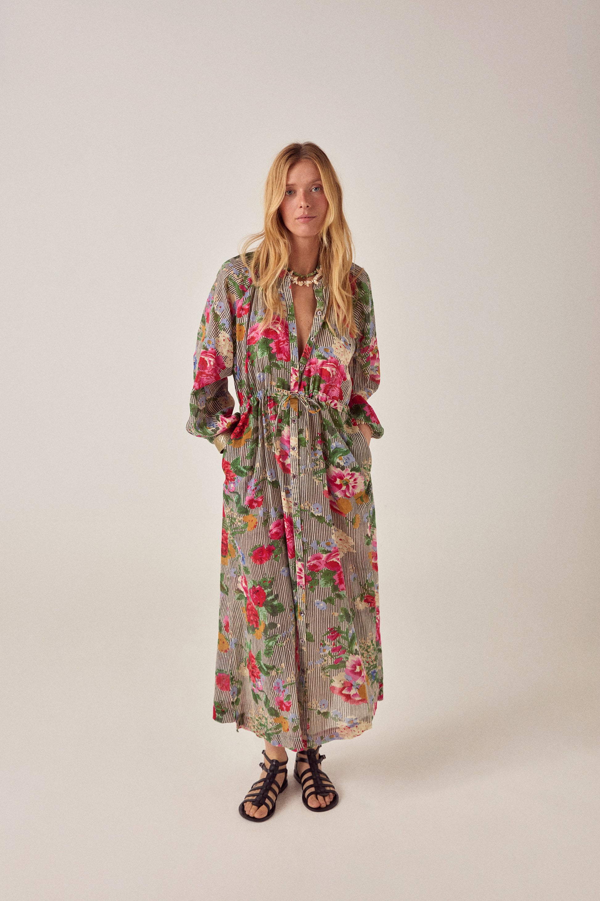 Maison Hotel Vicky Dress – Hulton Soul Noir 1
