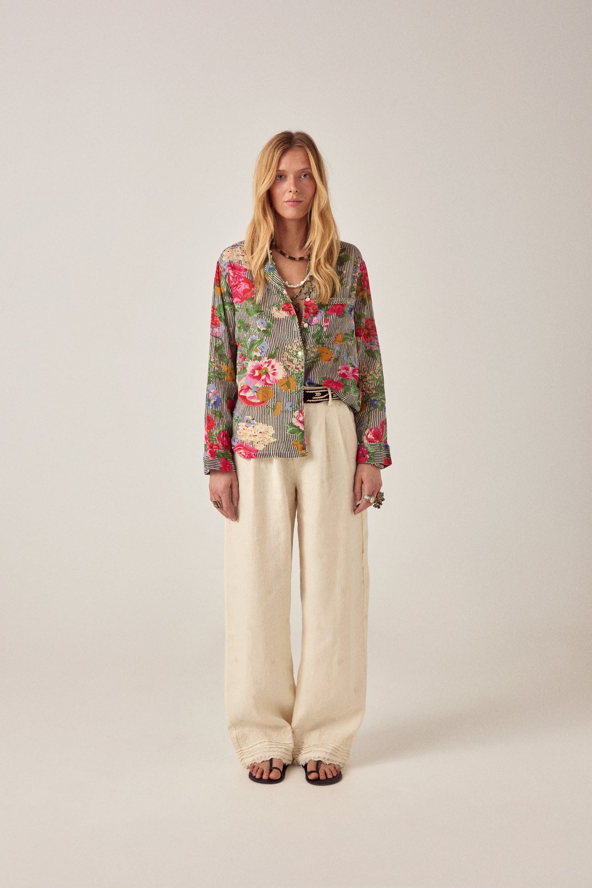 Maison Hotel Piti Shirt in Hulton Soul Noir untucked