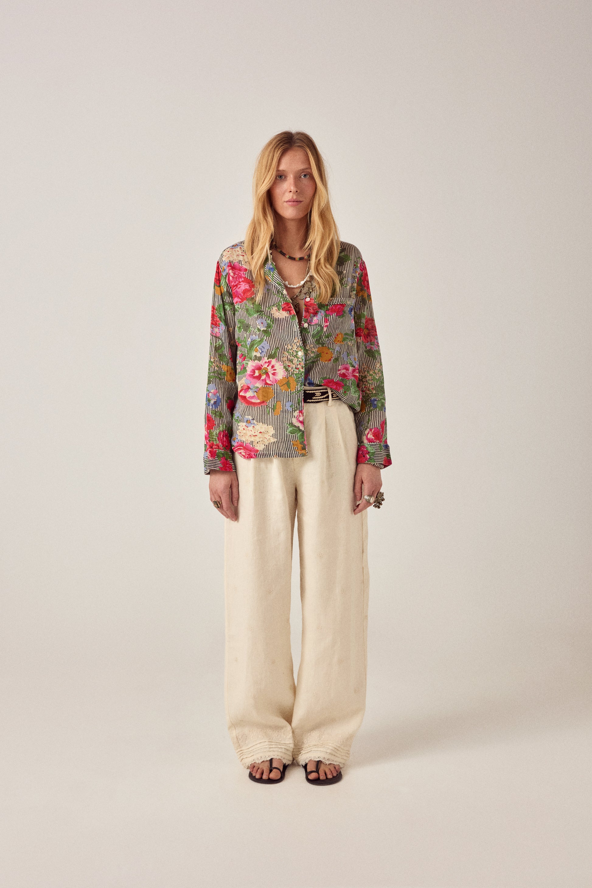 Maison Hotel Piti Shirt in Hulton Soul Noir untucked