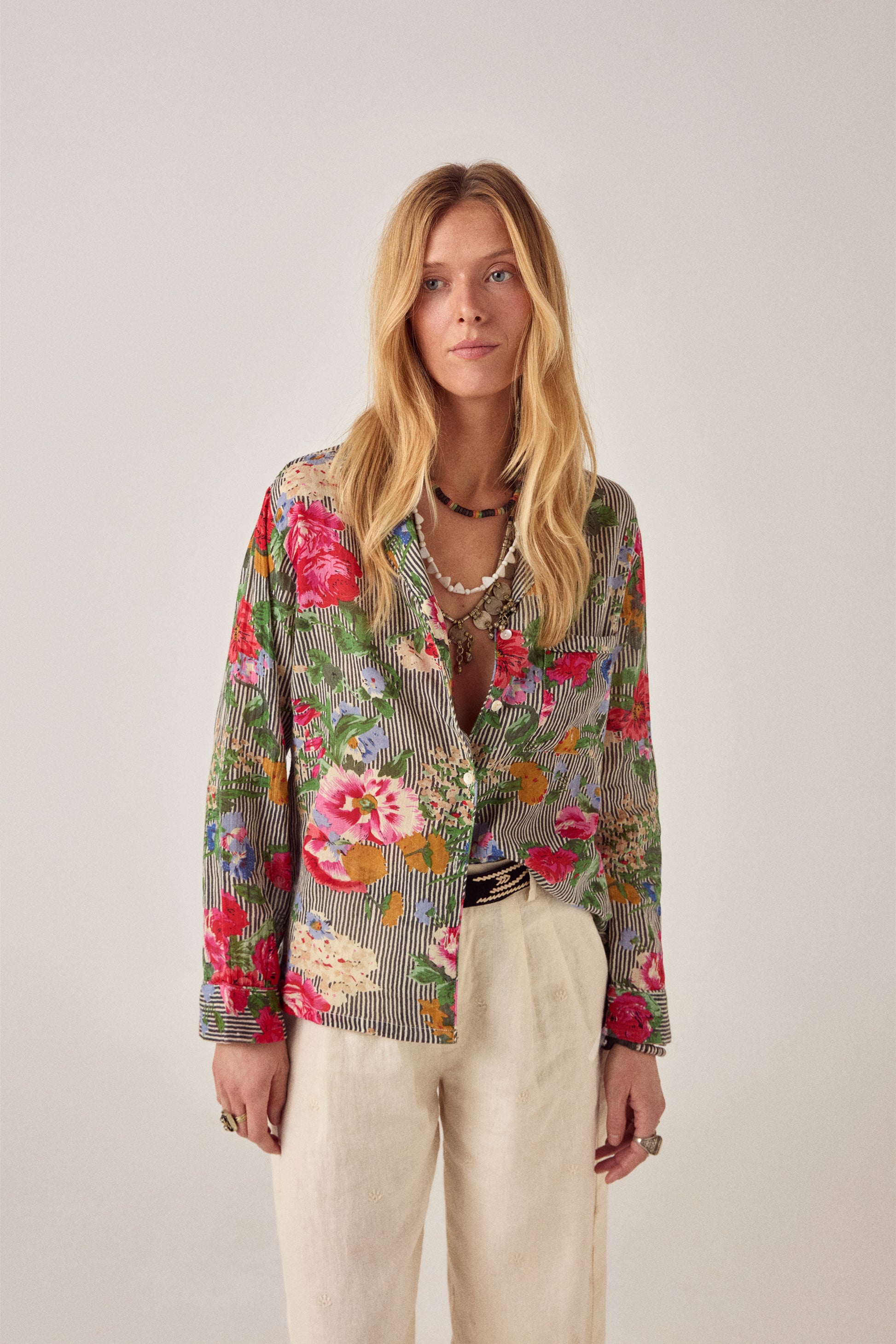 Maison Hotel Piti Shirt in Hulton Soul Noir untucked 2