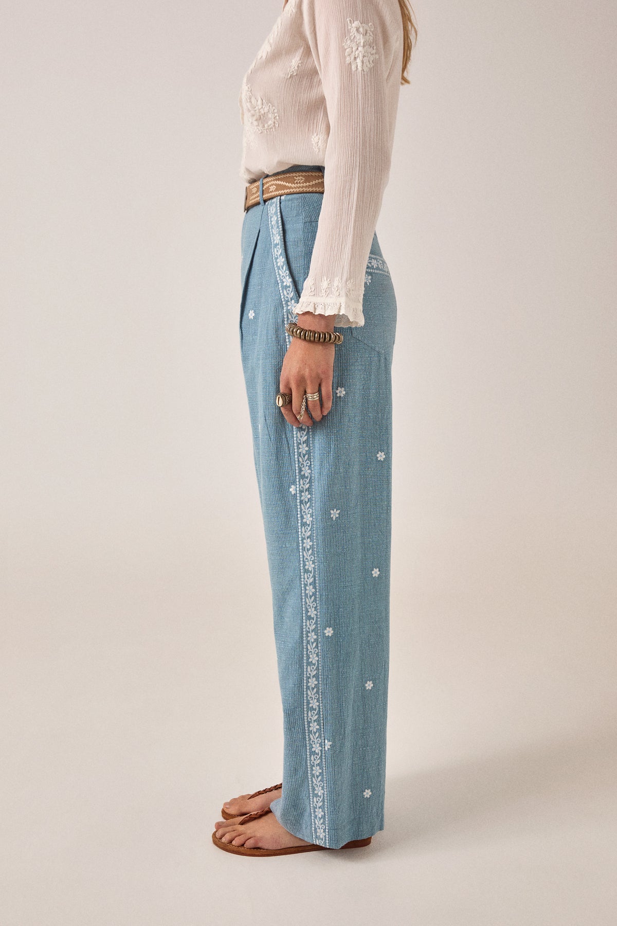Maison Hotel Gabriela Blouse – Bilbao side on cuff