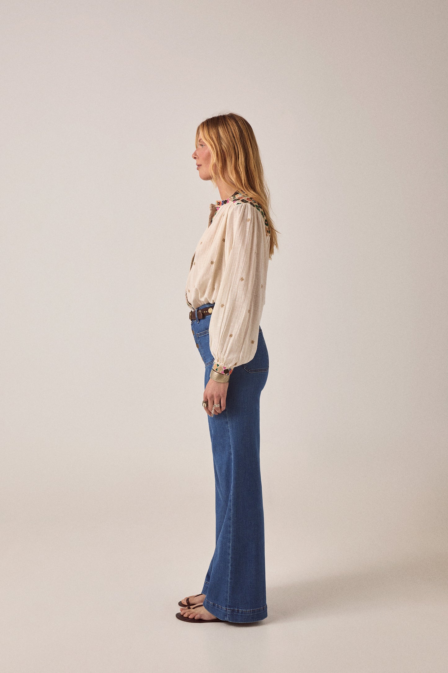 Maison Hotel Cleo Blouse side image